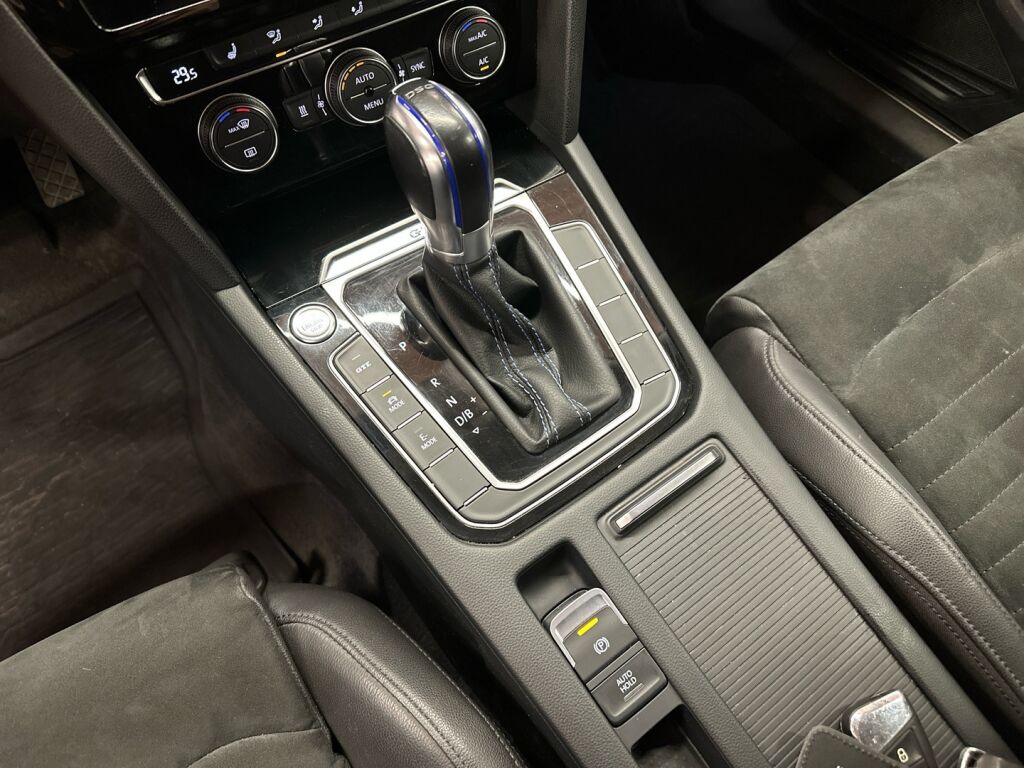 Volkswagen Passat 2017 Valkoinen