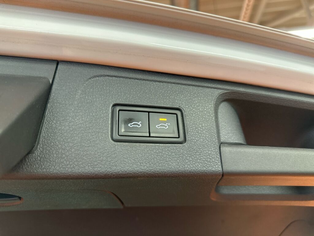 Volkswagen Passat 2017 Valkoinen