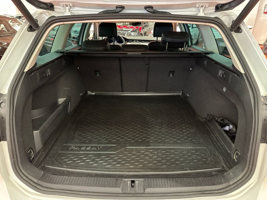 Volkswagen Passat 2017 Valkoinen