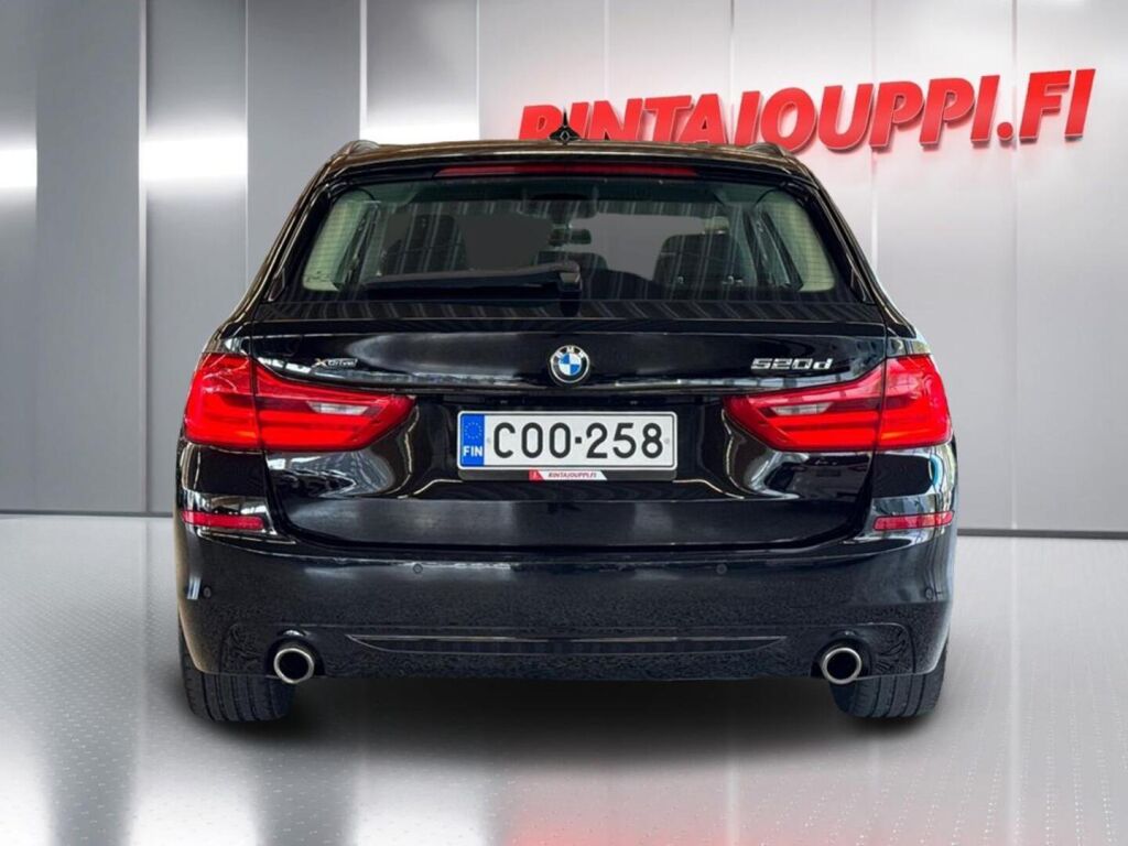 BMW 520 2020 Musta
