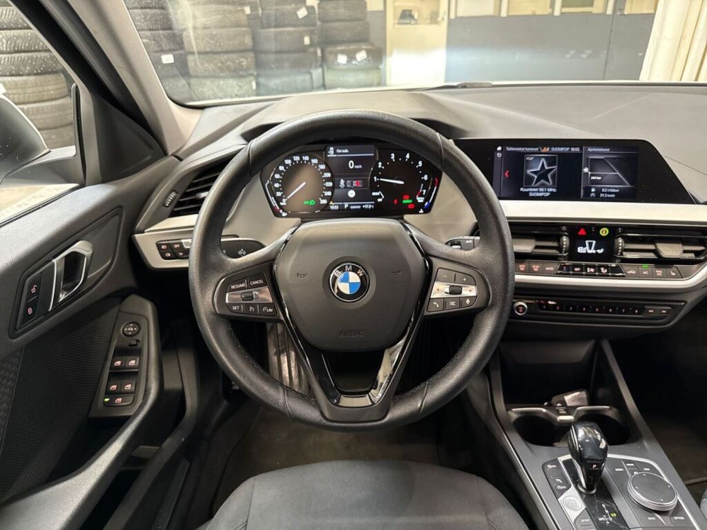 BMW 118 2020 Valkoinen