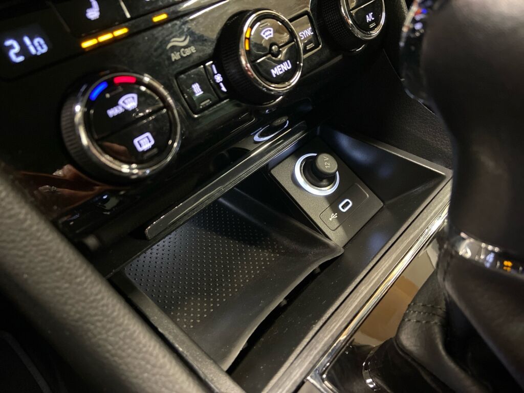 Skoda Superb 2020 Harmaa