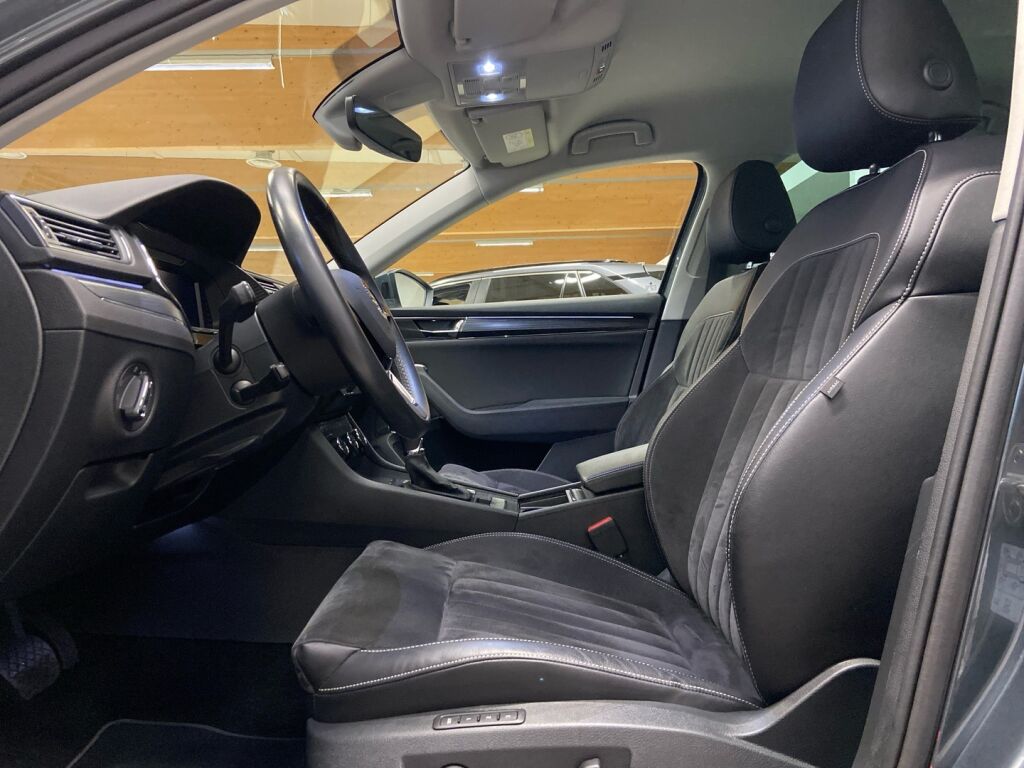Skoda Superb 2020 Harmaa
