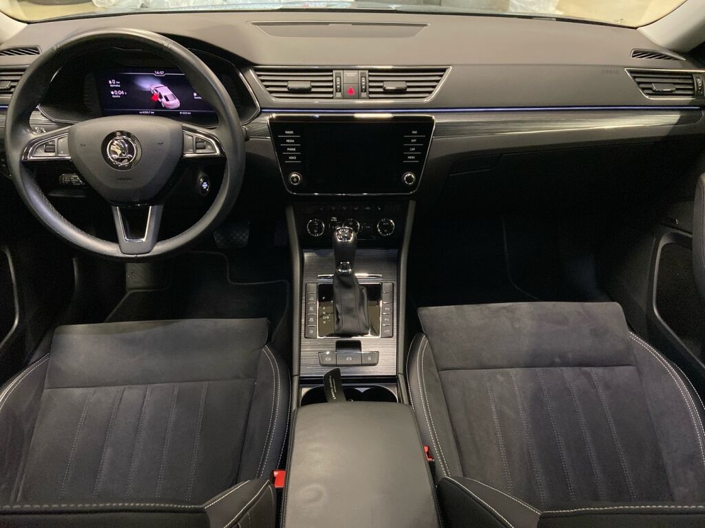 Skoda Superb 2020 Harmaa