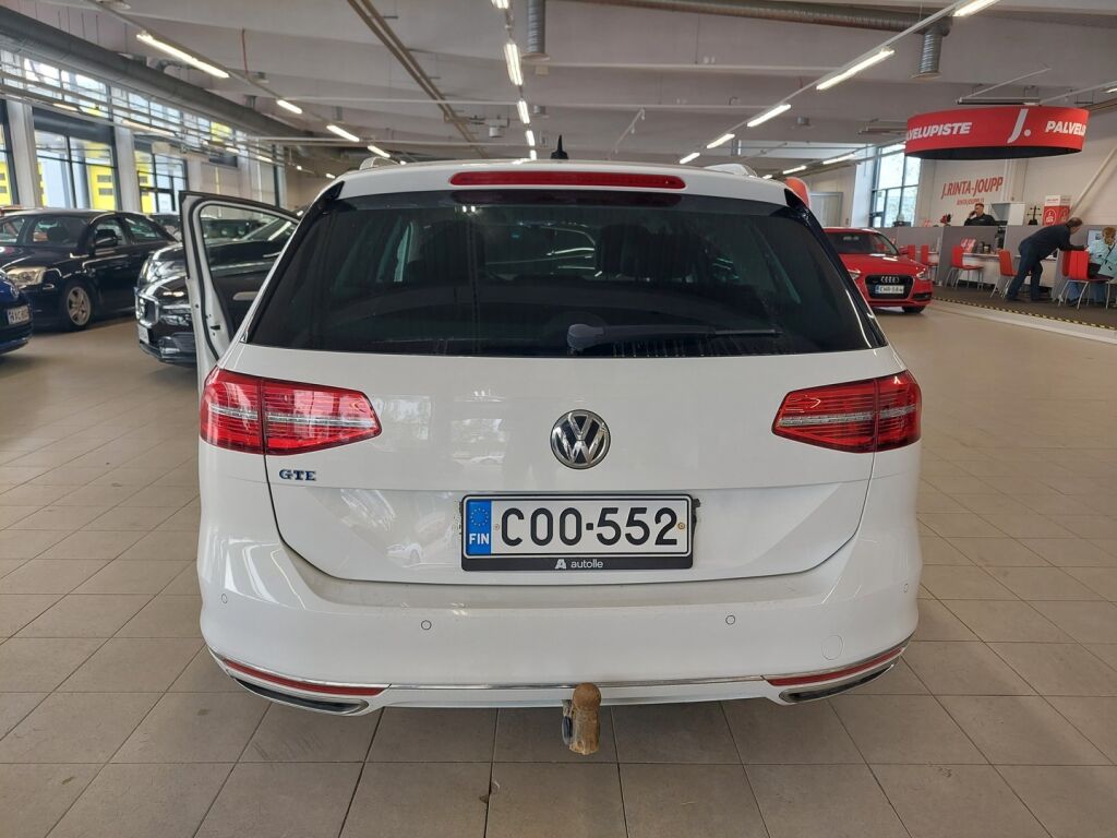 Volkswagen Passat 2016 Valkoinen