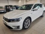 Volkswagen Passat 2016 Valkoinen