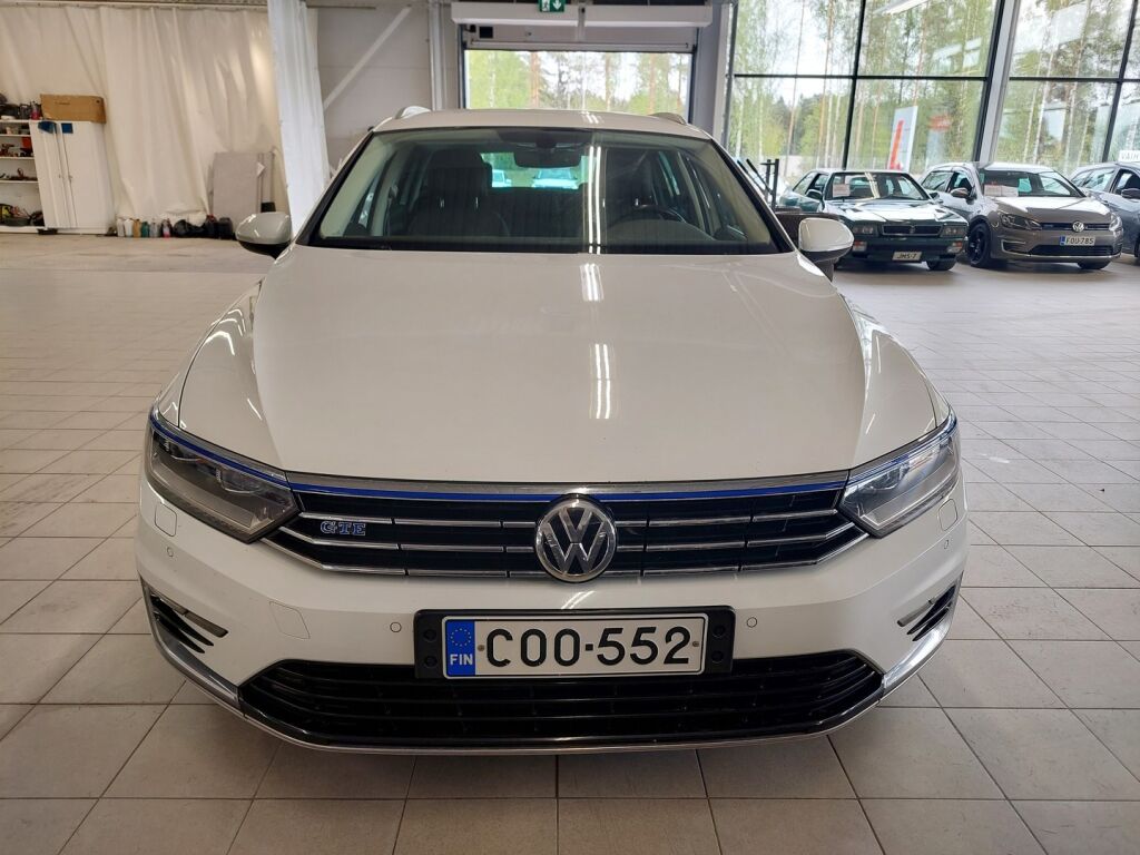 Volkswagen Passat 2016 Valkoinen