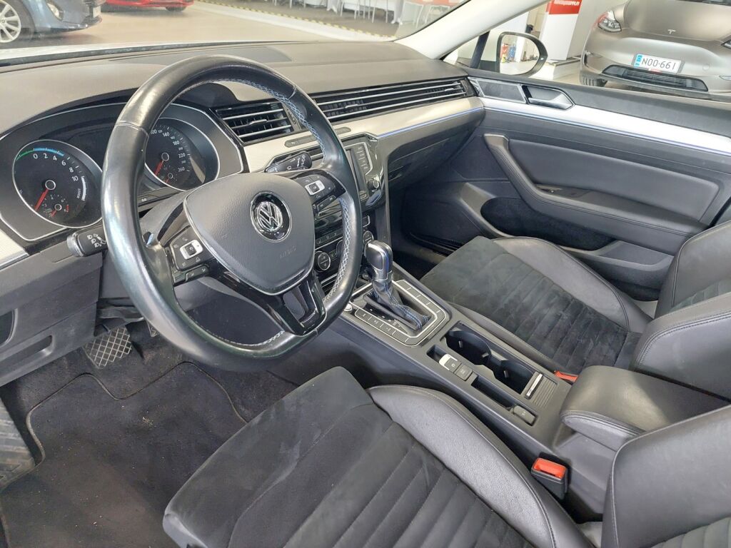 Volkswagen Passat 2016 Valkoinen