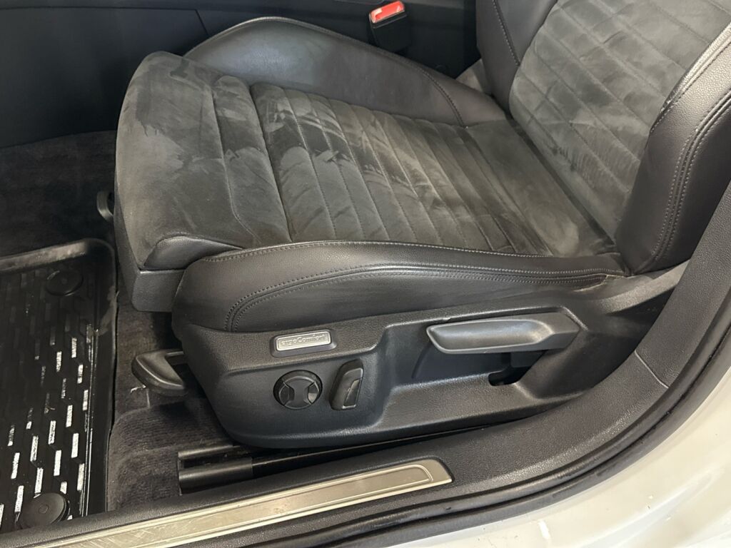 Volkswagen Passat 2016 Valkoinen
