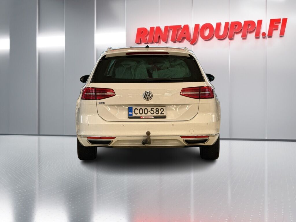 Volkswagen Passat 2016 Valkoinen