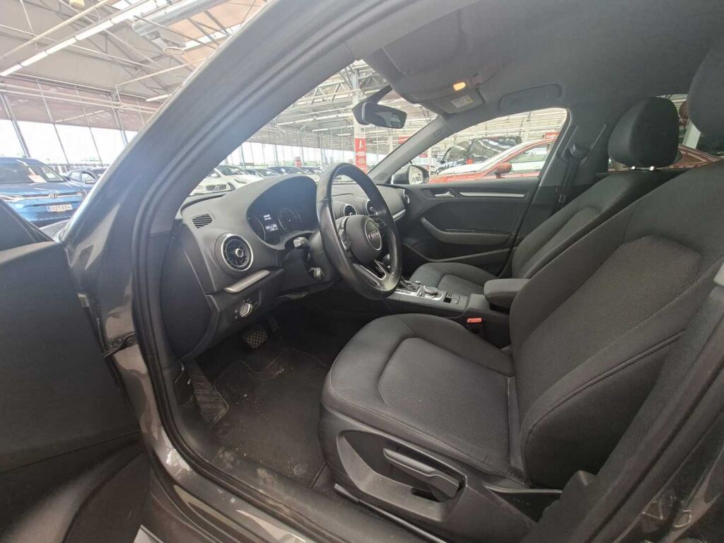 Audi A3 2020 Harmaa