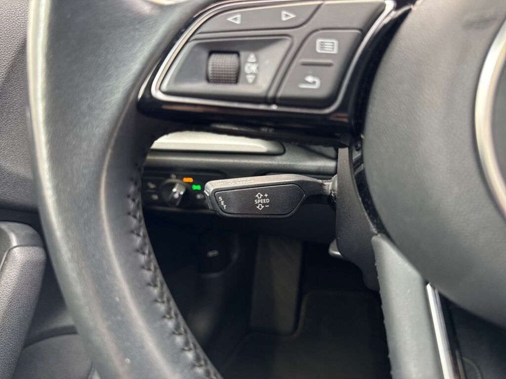 Audi A3 2020 Harmaa