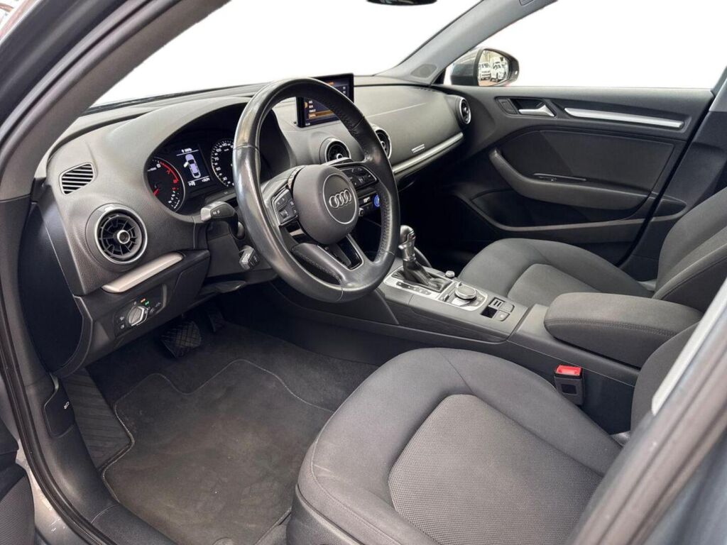 Audi A3 2020 Harmaa