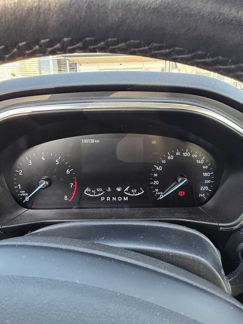 Ford Focus 2020 Metallinhohto Musta (Agate Black Metallic)