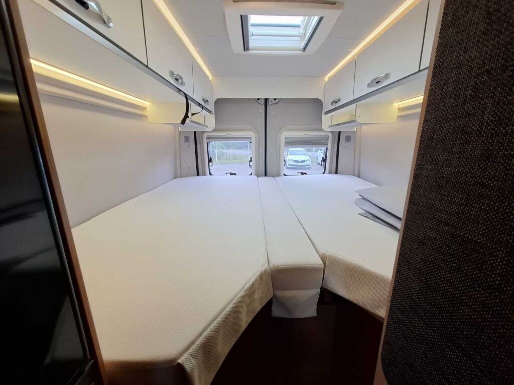 Weinsberg CaraBus VAN 640 2020 Valkoinen