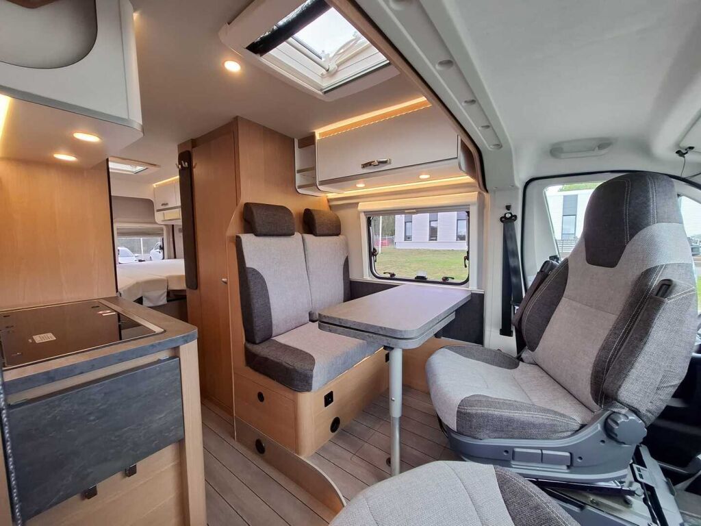 Weinsberg CaraBus VAN 640 2020 Valkoinen