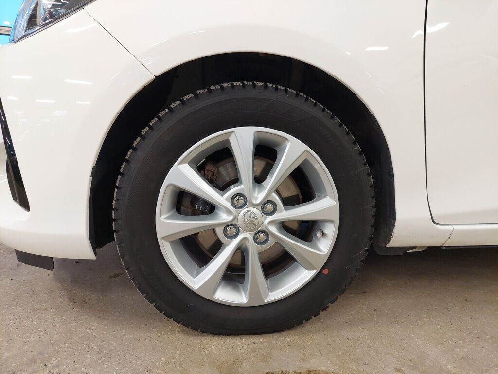 Toyota Yaris 2020 Valkoinen