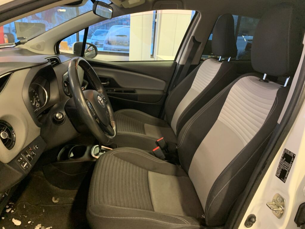 Toyota Yaris 2020 Valkoinen