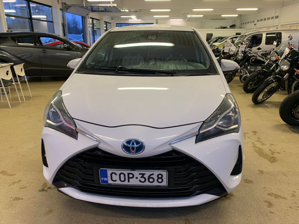 Toyota Yaris 2020 Valkoinen