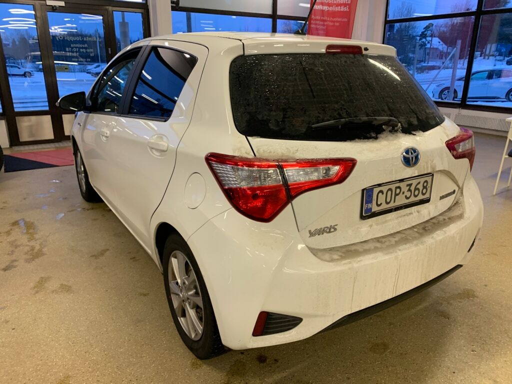 Toyota Yaris 2020 Valkoinen