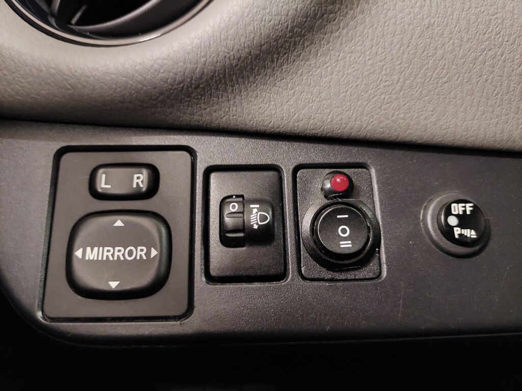 Toyota Yaris 2020 Valkoinen