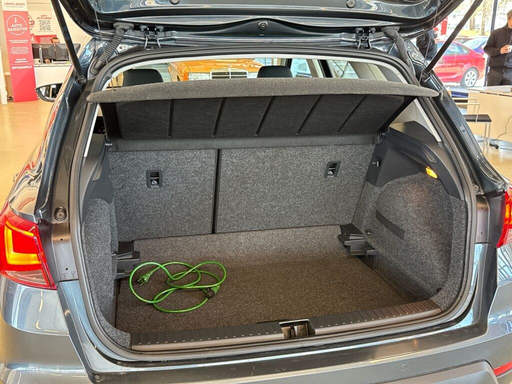 Seat Arona 2020 Harmaa