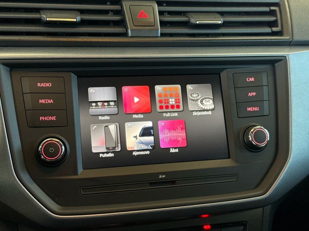 Seat Arona 2020 Harmaa