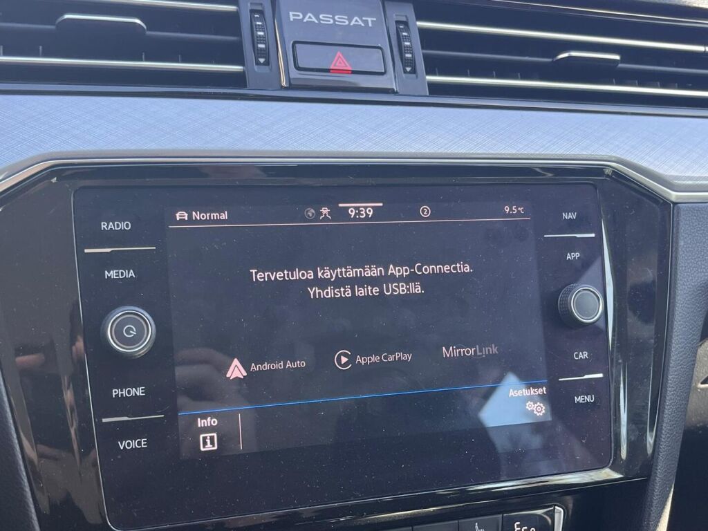 Volkswagen Passat 2020 Punainen