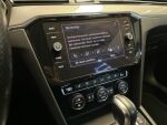 Volkswagen Passat 2020 Punainen
