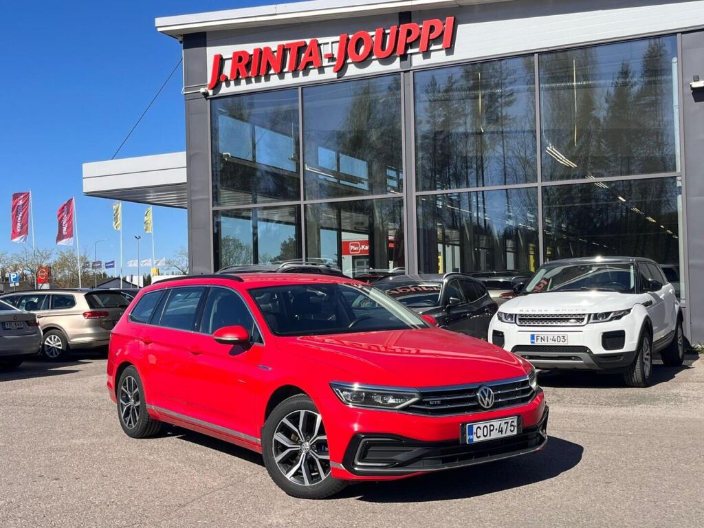 Volkswagen Passat 2020 Punainen