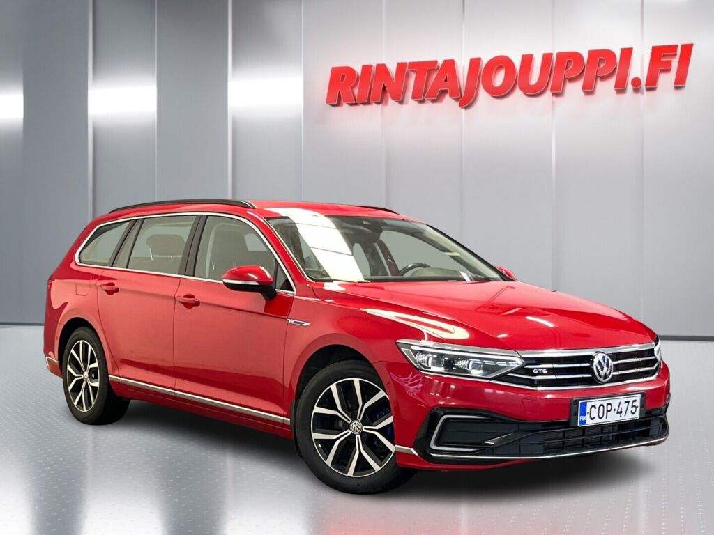 Volkswagen Passat 2020 Punainen
