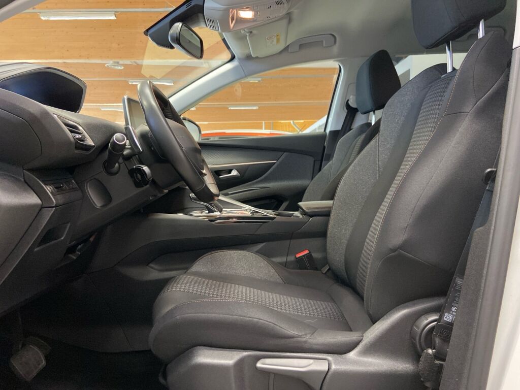 Peugeot 5008 2021 Valkoinen