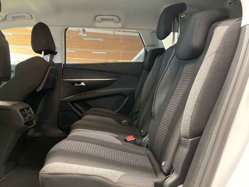 Peugeot 5008 2021 Valkoinen