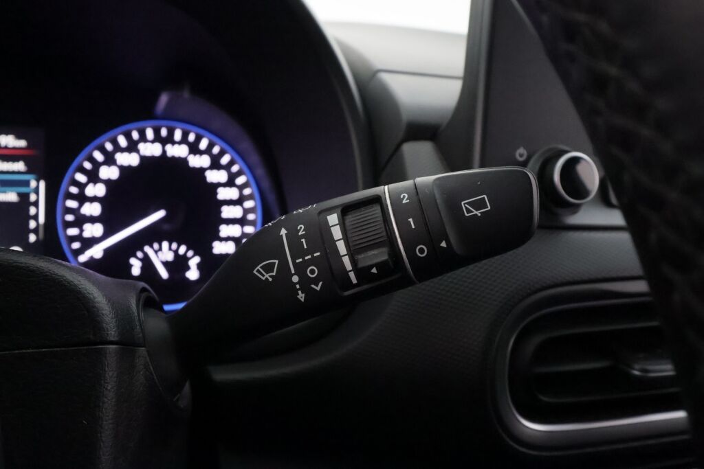 Hyundai KONA 2022 Valkoinen