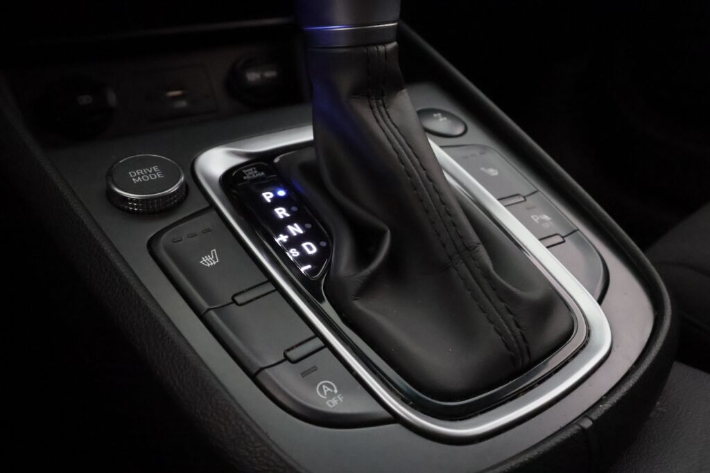 Hyundai KONA 2022 Valkoinen