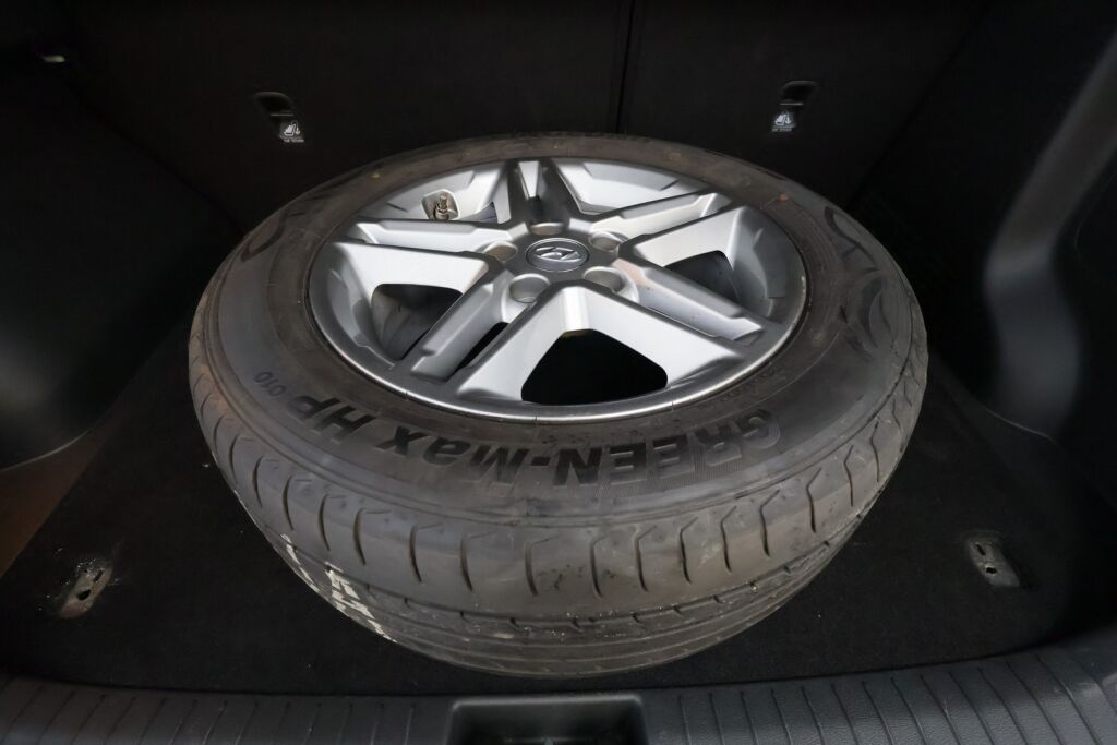 Hyundai KONA 2022 Valkoinen