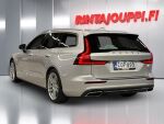 Volvo V60 2021 Metallinhohto Hopea