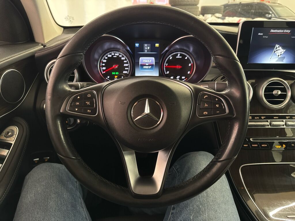 Mercedes-Benz GLC 2017 Musta