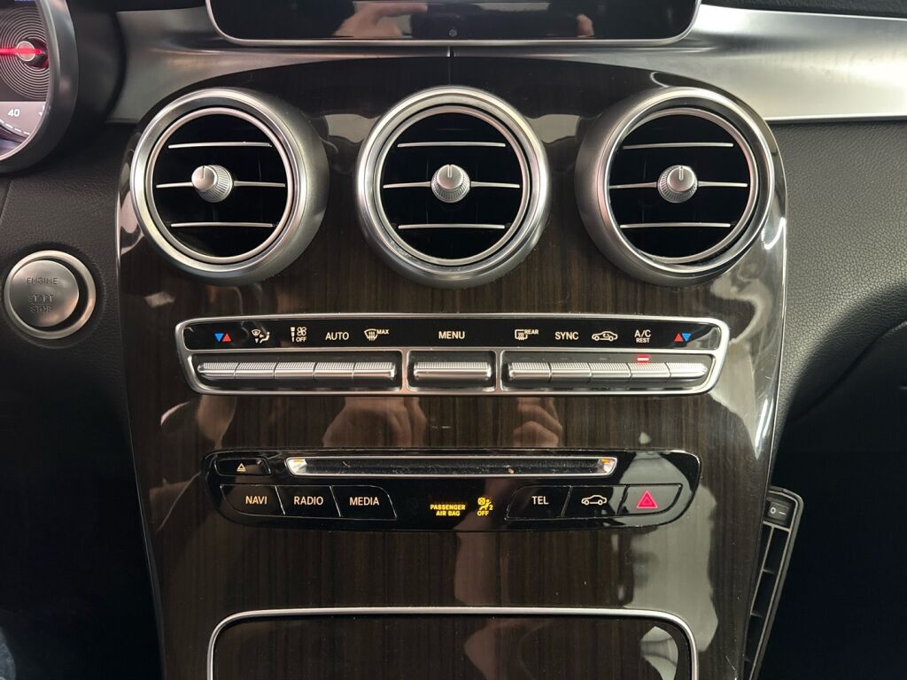 Mercedes-Benz GLC 2017 Musta