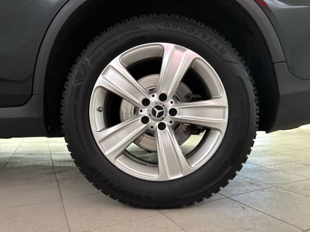 Mercedes-Benz GLC 2017 Musta