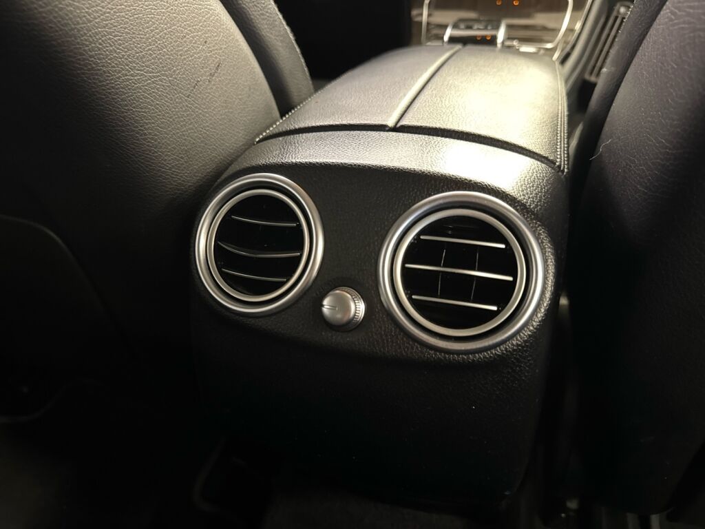 Mercedes-Benz GLC 2017 Musta