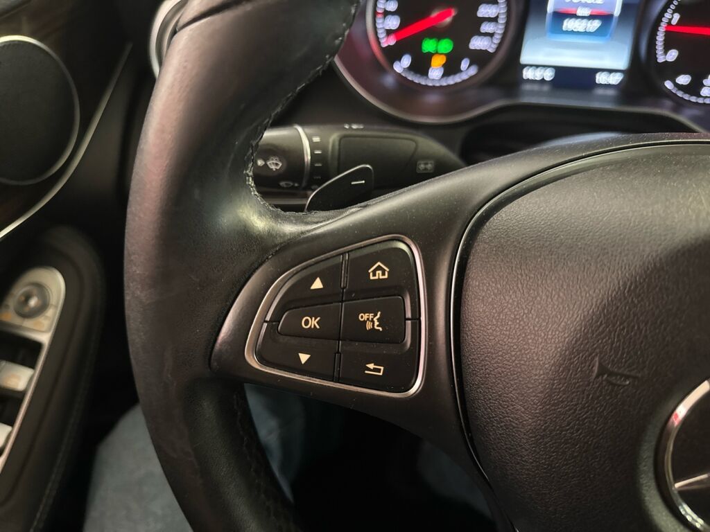 Mercedes-Benz GLC 2017 Musta