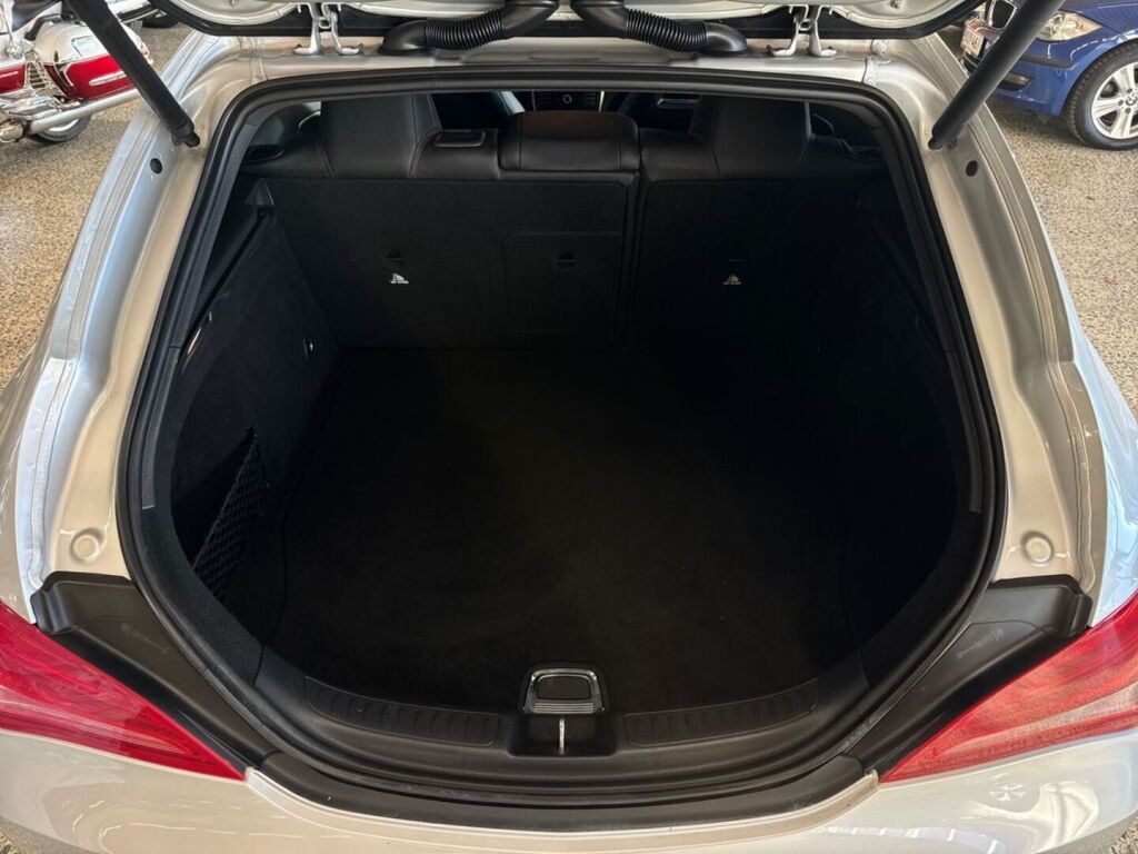 Mercedes-Benz CLA 2016 Hopea