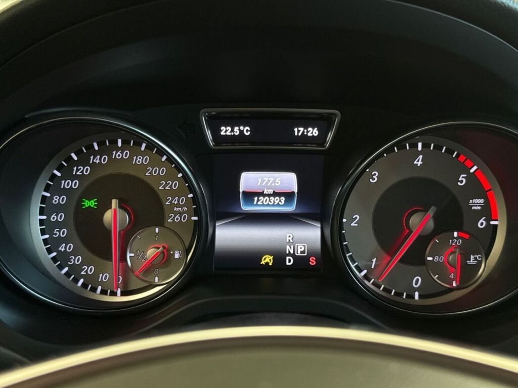 Mercedes-Benz CLA 2016 Hopea