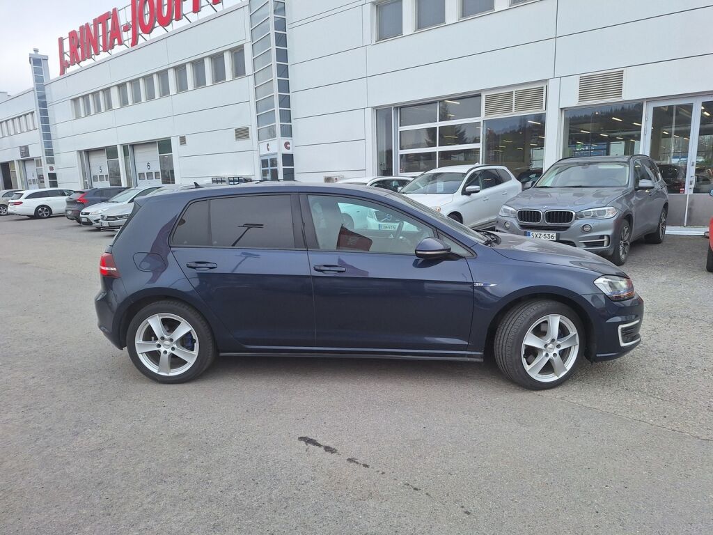 Volkswagen Golf 2015 Sininen