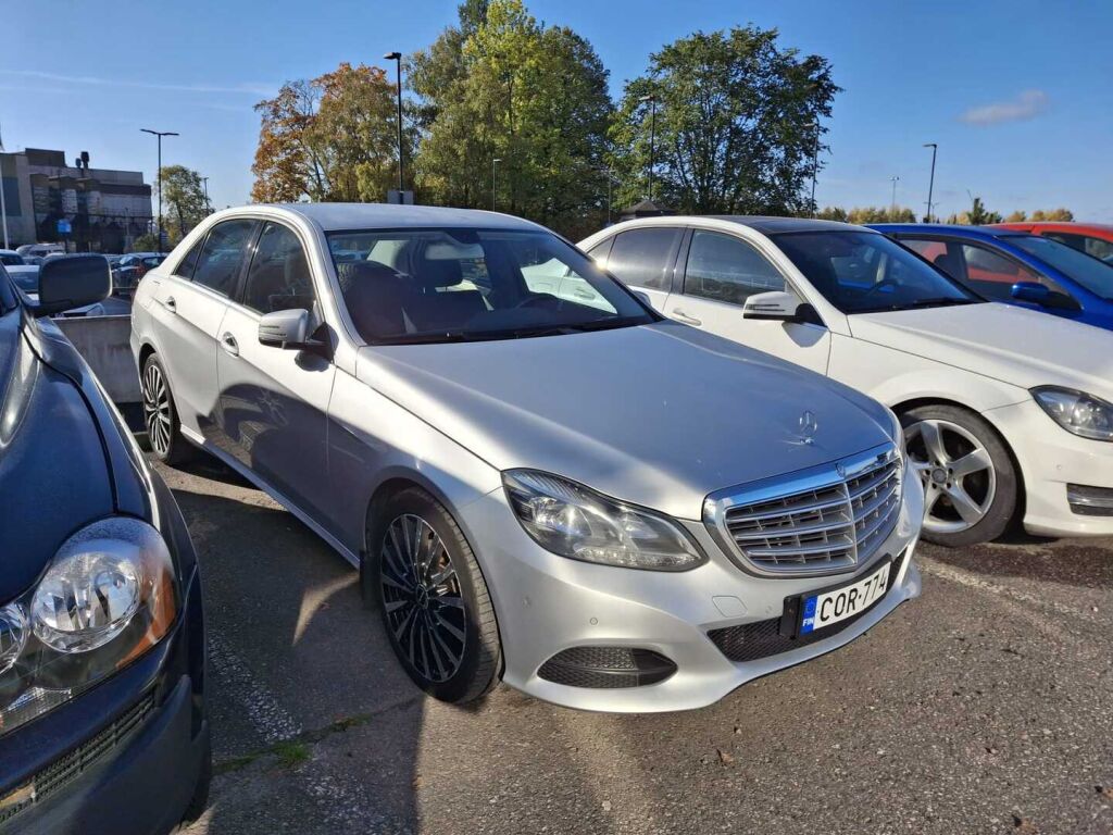 Mercedes-Benz E 2015 Harmaa