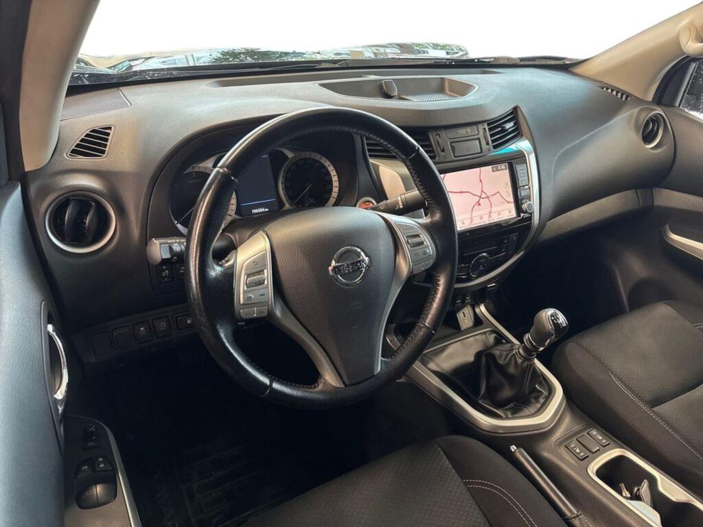 Nissan Navara 2020 Sininen