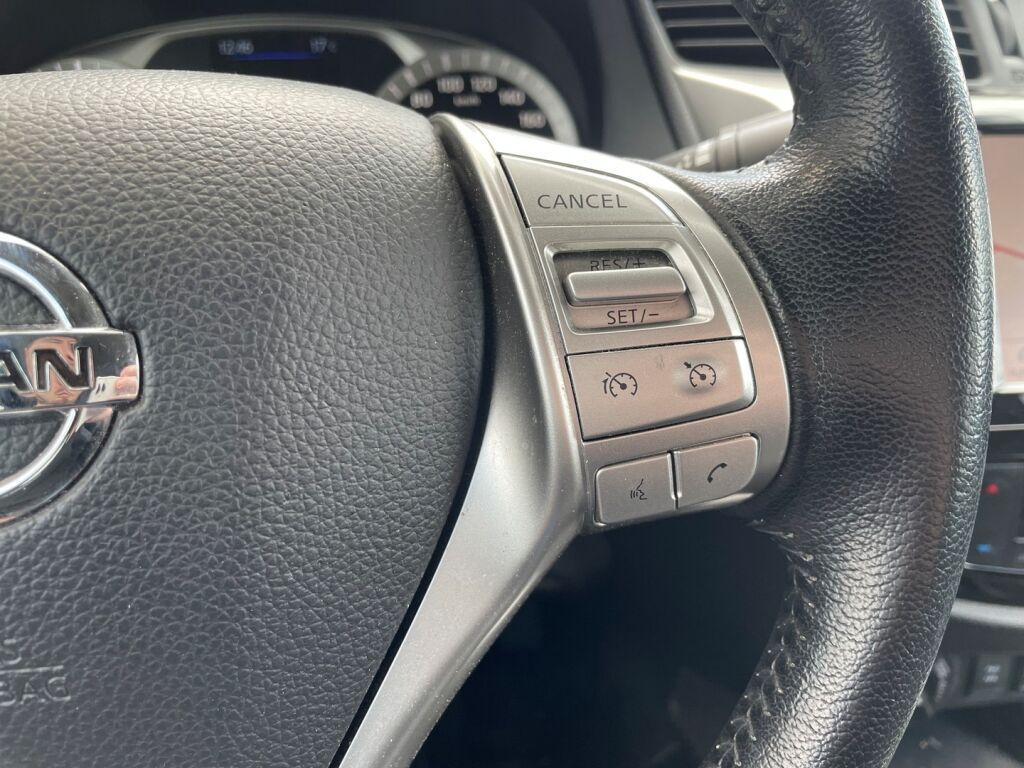 Nissan Navara 2020 Sininen