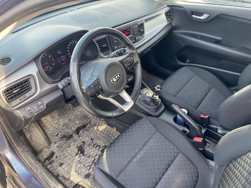 Kia Rio 2020 Sininen
