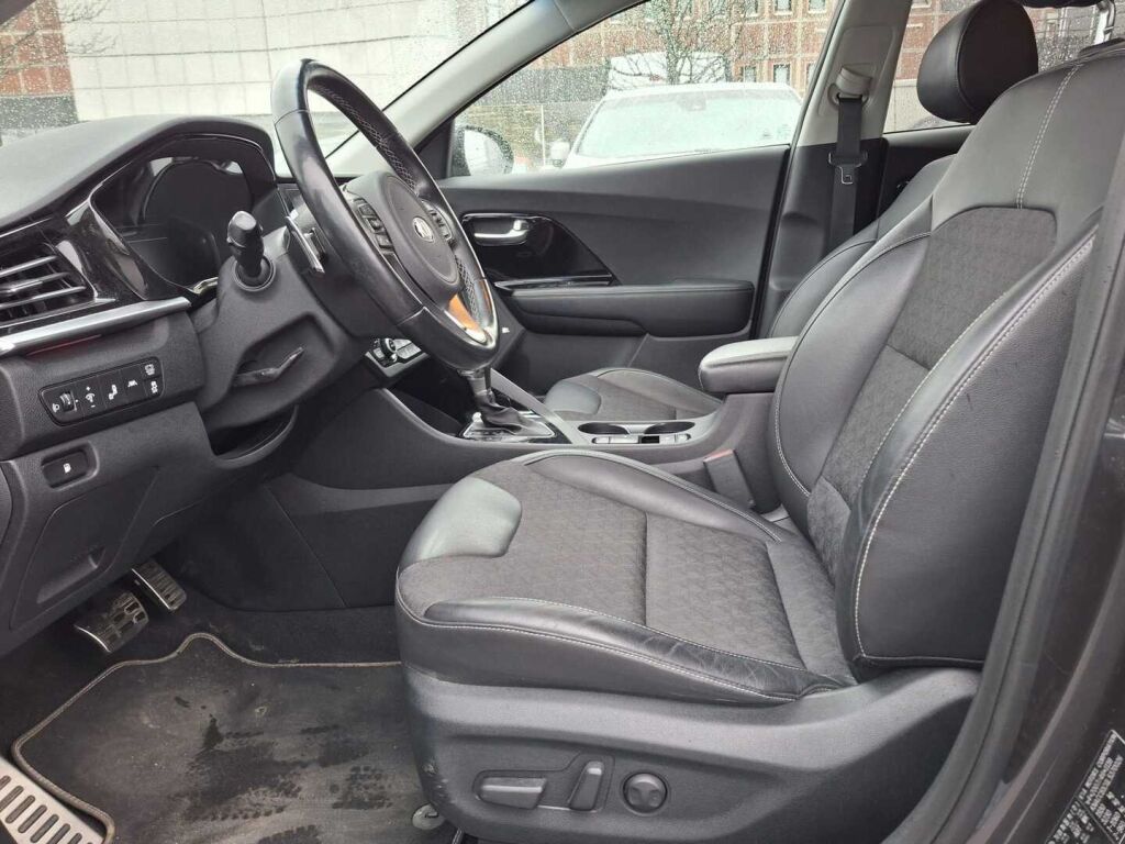 Kia Niro 2021 Harmaa